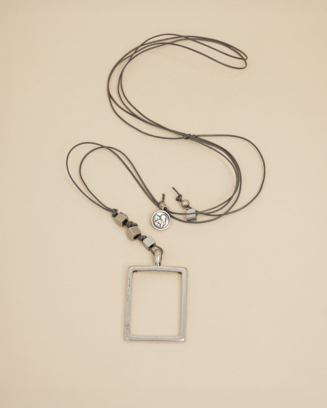 Collana Holly