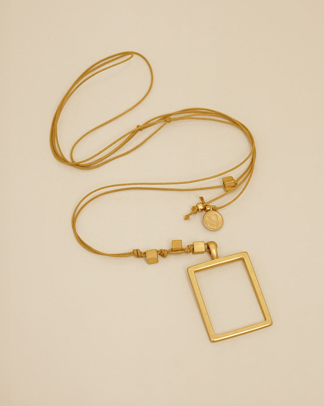 Collana Holly